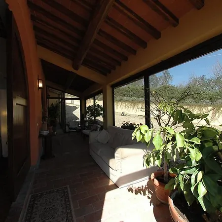 Country Mezzomonte Country house *